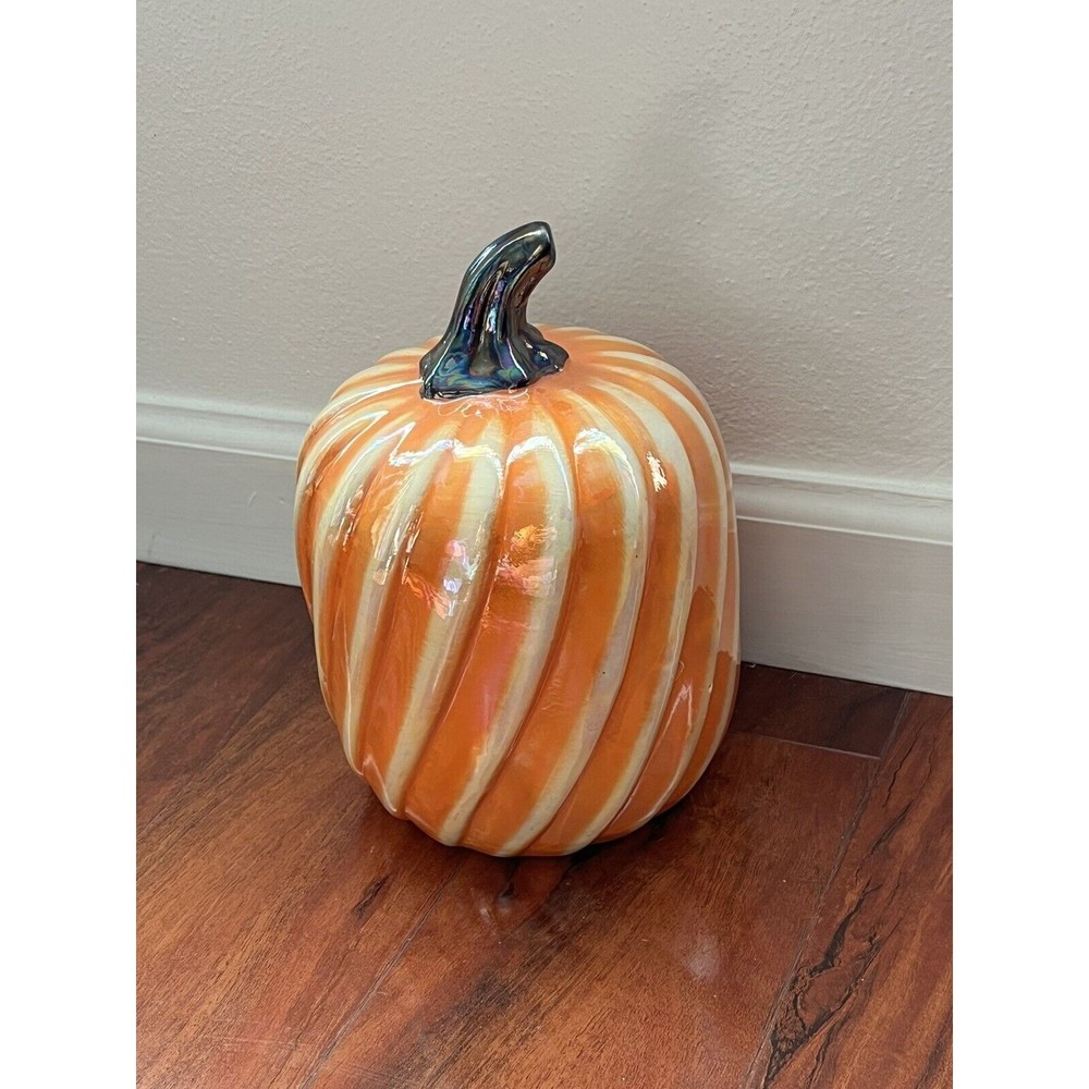 VTG Ceramic pumpkin glossy shine with iridescent colored top